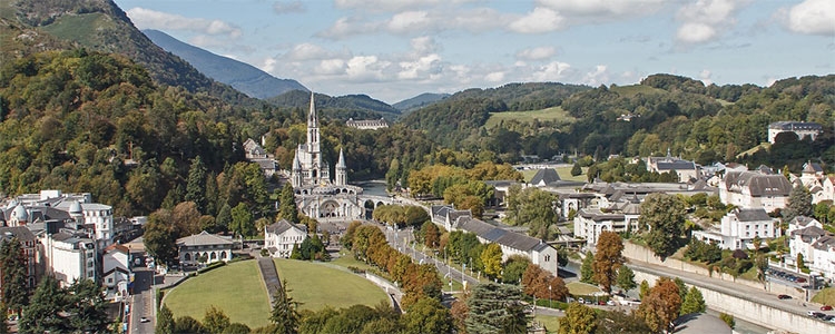 PELLEGRINAGGIO A LOURDES Scelti per voi